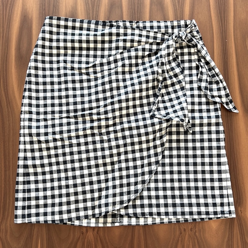 LOFT skirt. High waisted. Size 0.